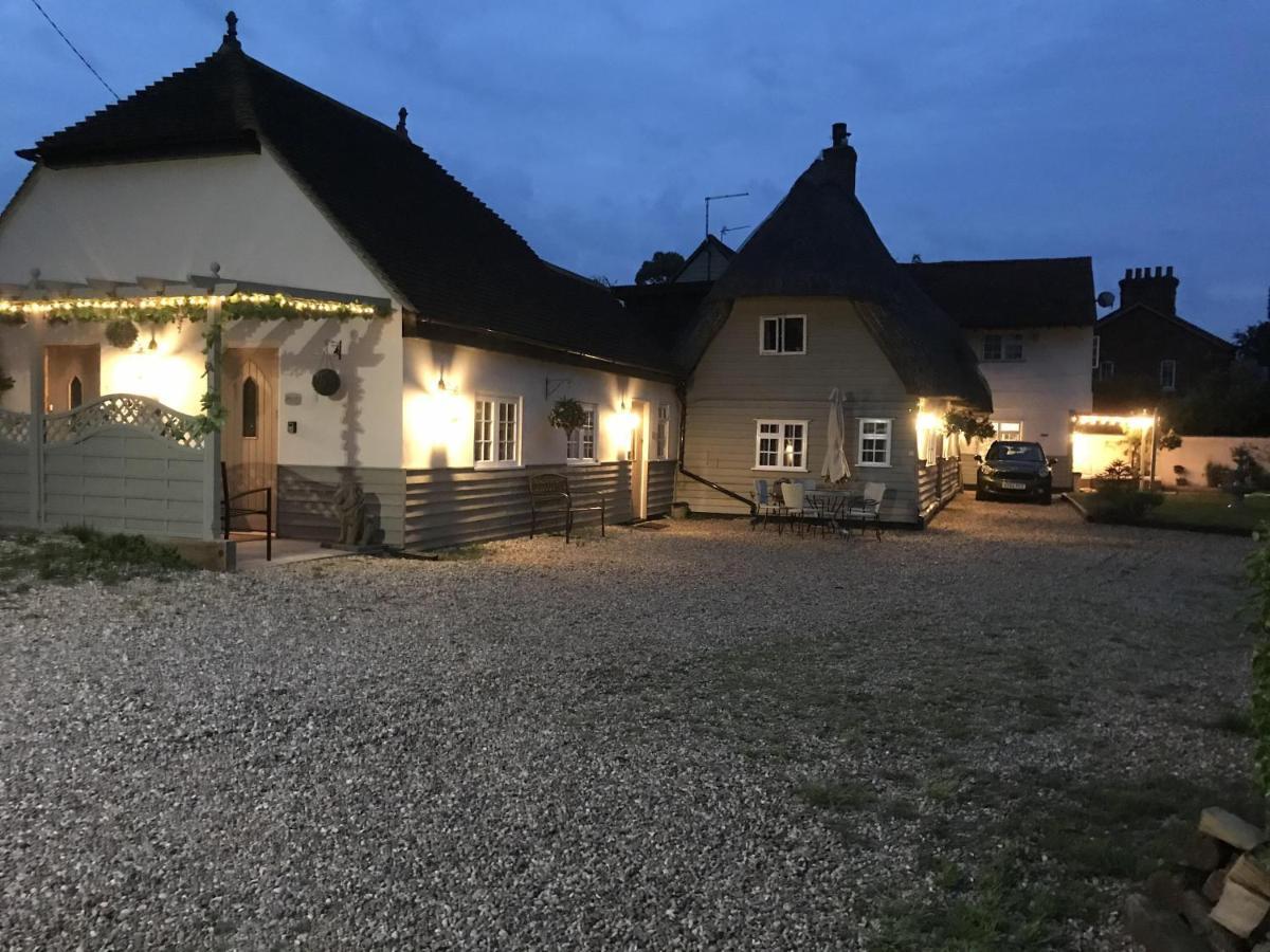 Old Thatch Bambers Green Takeley Exterior photo